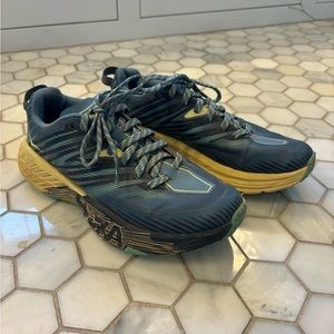 Hoka One Speedgoat 4, women size 6